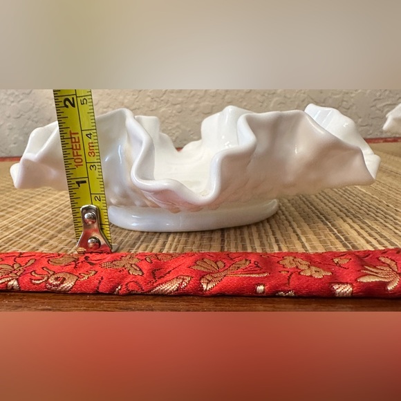 Fenton Hobnail Milk Glass Candy Dish White Elegant Ruffled Edge Set of 2 Vintage - Picture 5 of 5